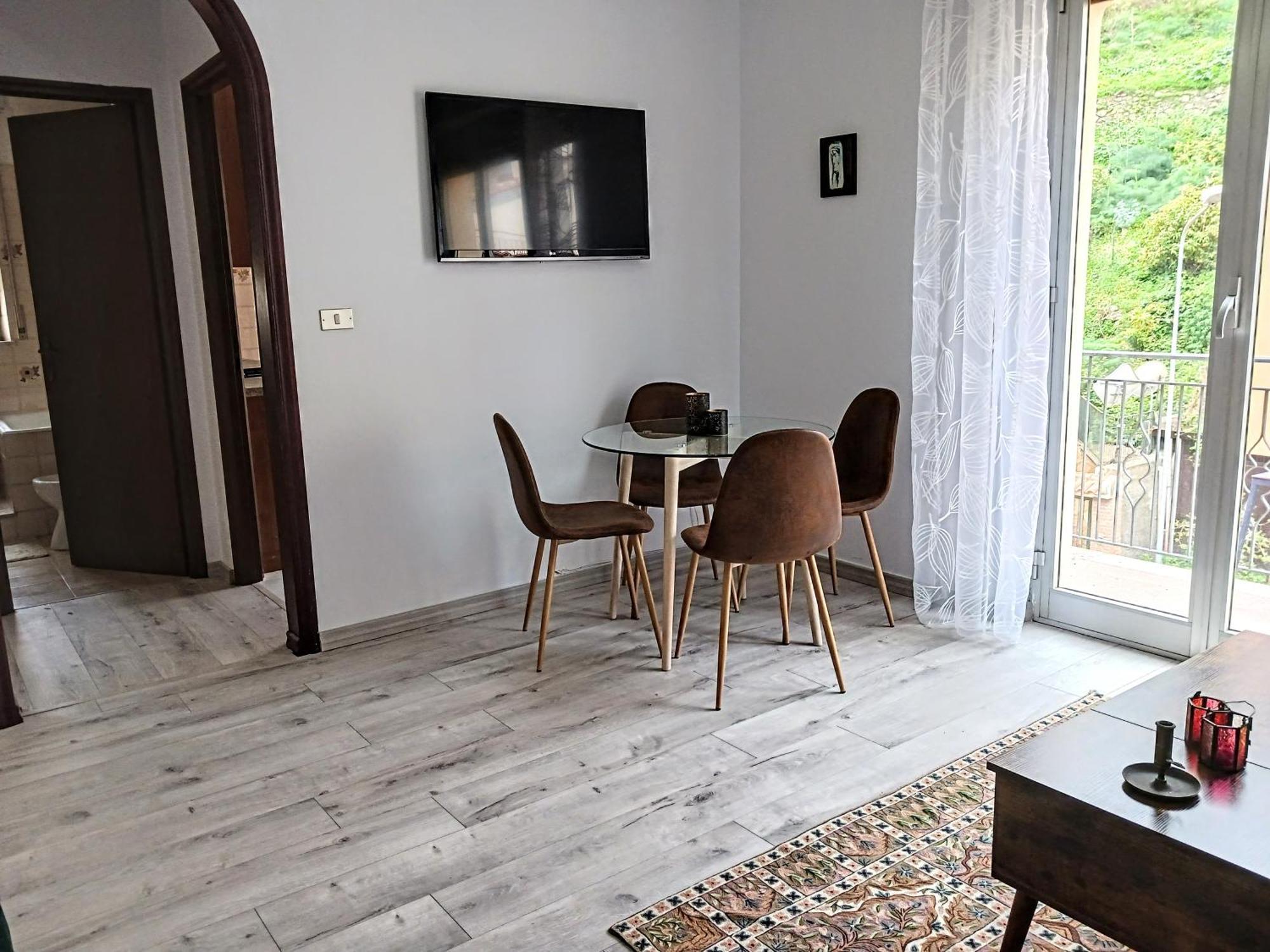 Mungi Bay, Flat With Sea View Roof Top Terrace Giardini Naxos Room photo